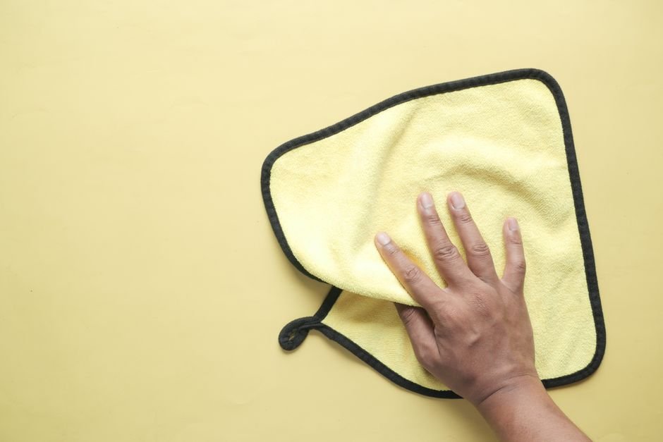 Chiffon en microfibre pour nettoyer une surface